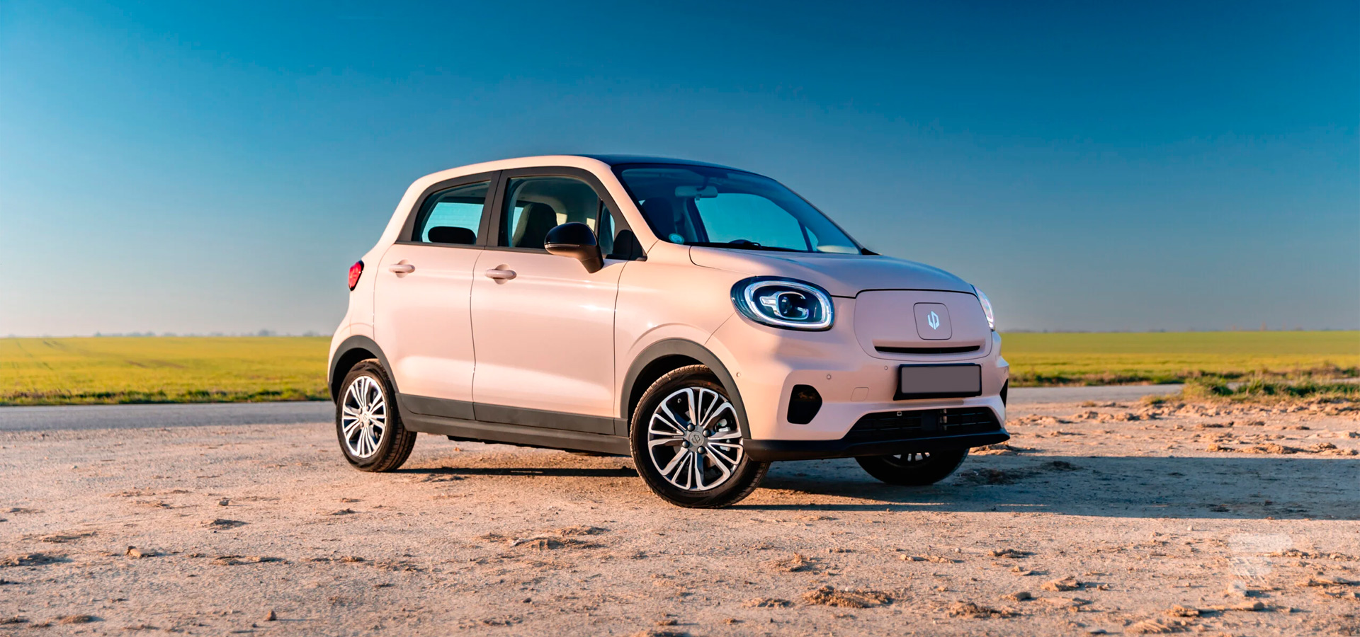 Электромобиль Leap Motor T03